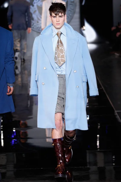 Look 46